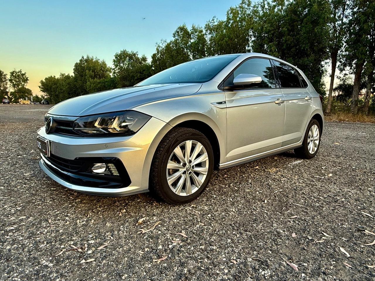 VOLSKSWAGEN POLO 1.6 TDI 95 CV 5p. RLINE