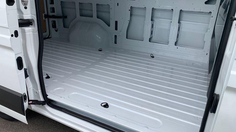 Renault Master Nuovo E-Tech electric FG TA L2H2 T35 long range AC22/DC130