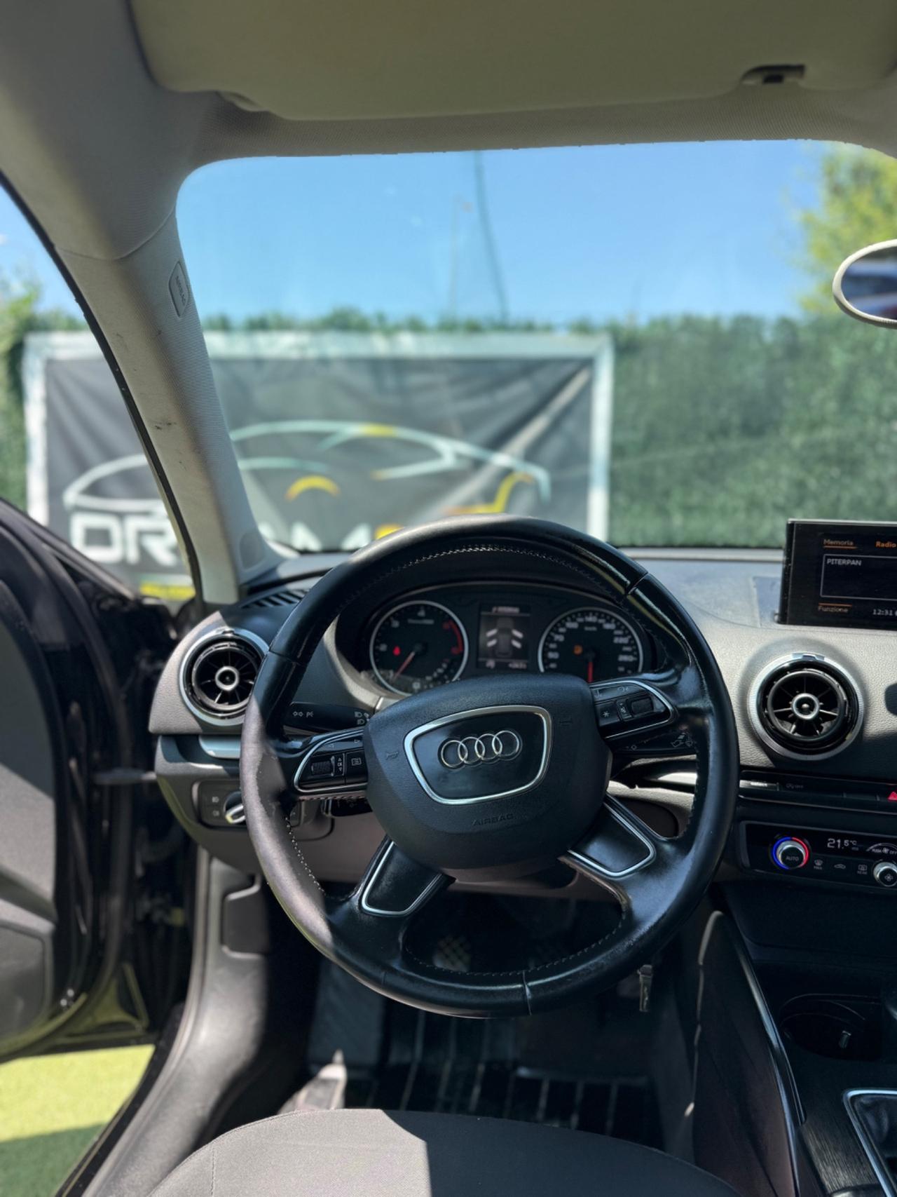 Audi A3 2014 1.6 TDI NEOPATENTATI FARI LED NAVI FULL