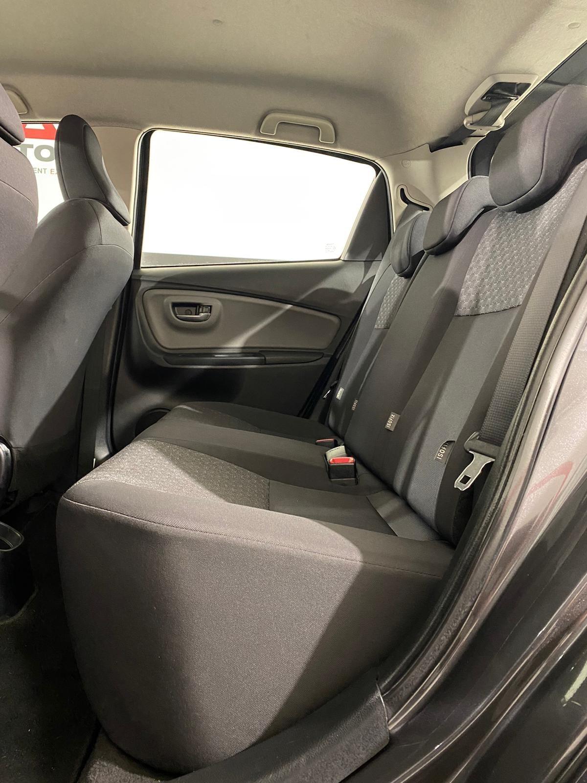 Toyota Yaris 1.0 5 porte Lounge* NEOPATENTATI *
