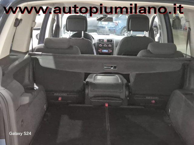 VOLKSWAGEN Touran Business 1.6 TDI DSG Comfortline T POSTI