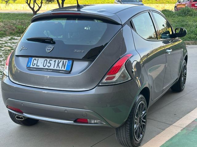 LANCIA Ypsilon 1.0 FireFly 5 porte S&S Hybrid Gold