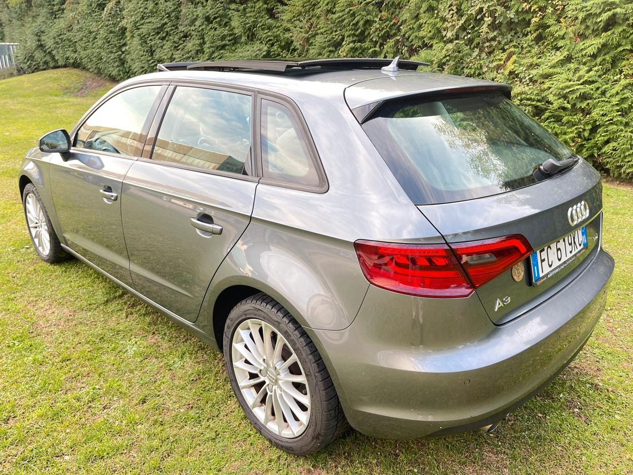 Audi A3 1.6 TDI clean diesel S tronic Ambition