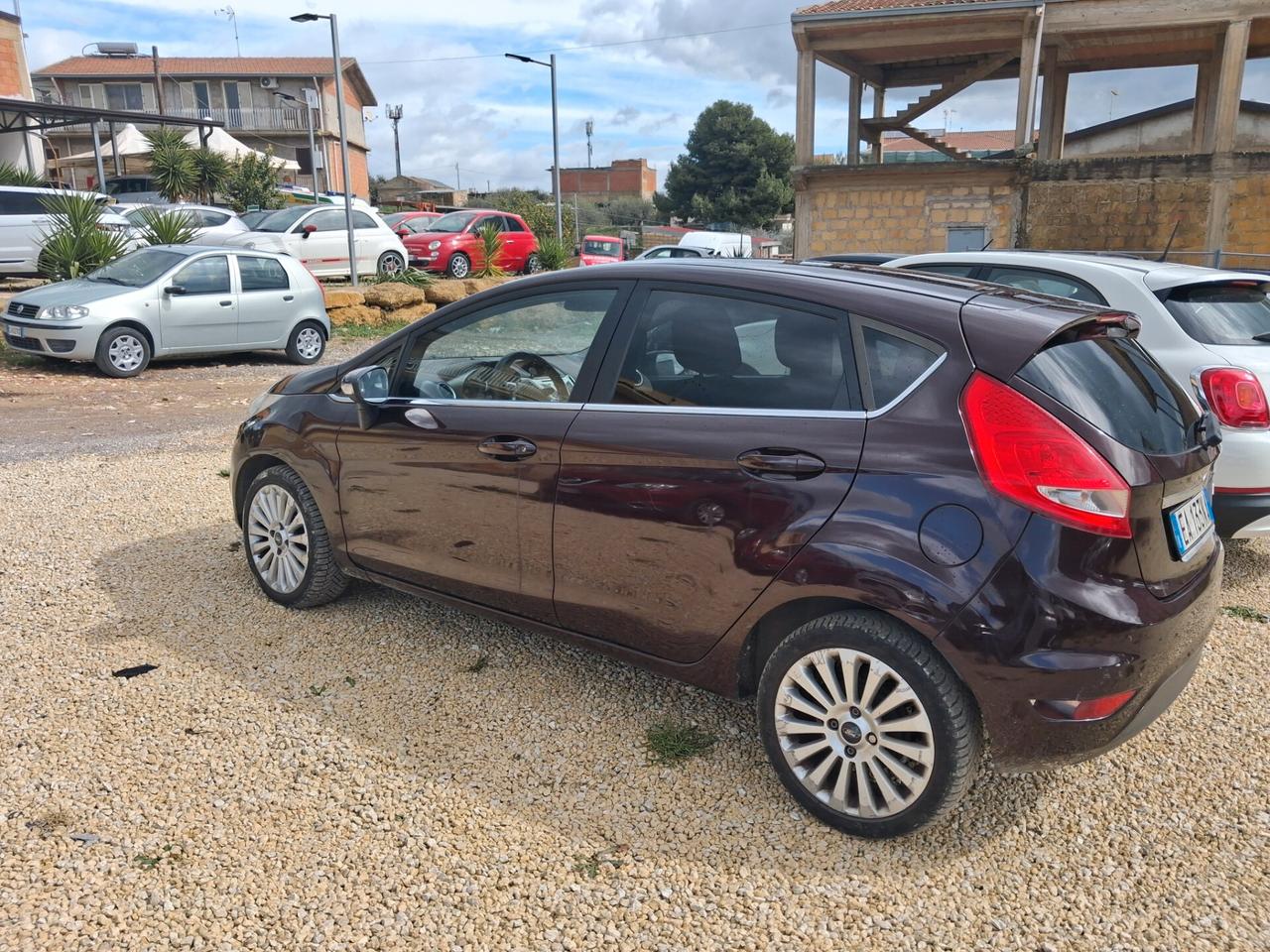 Ford Fiesta 1.4 5 porte Bz.- GPL Titanium