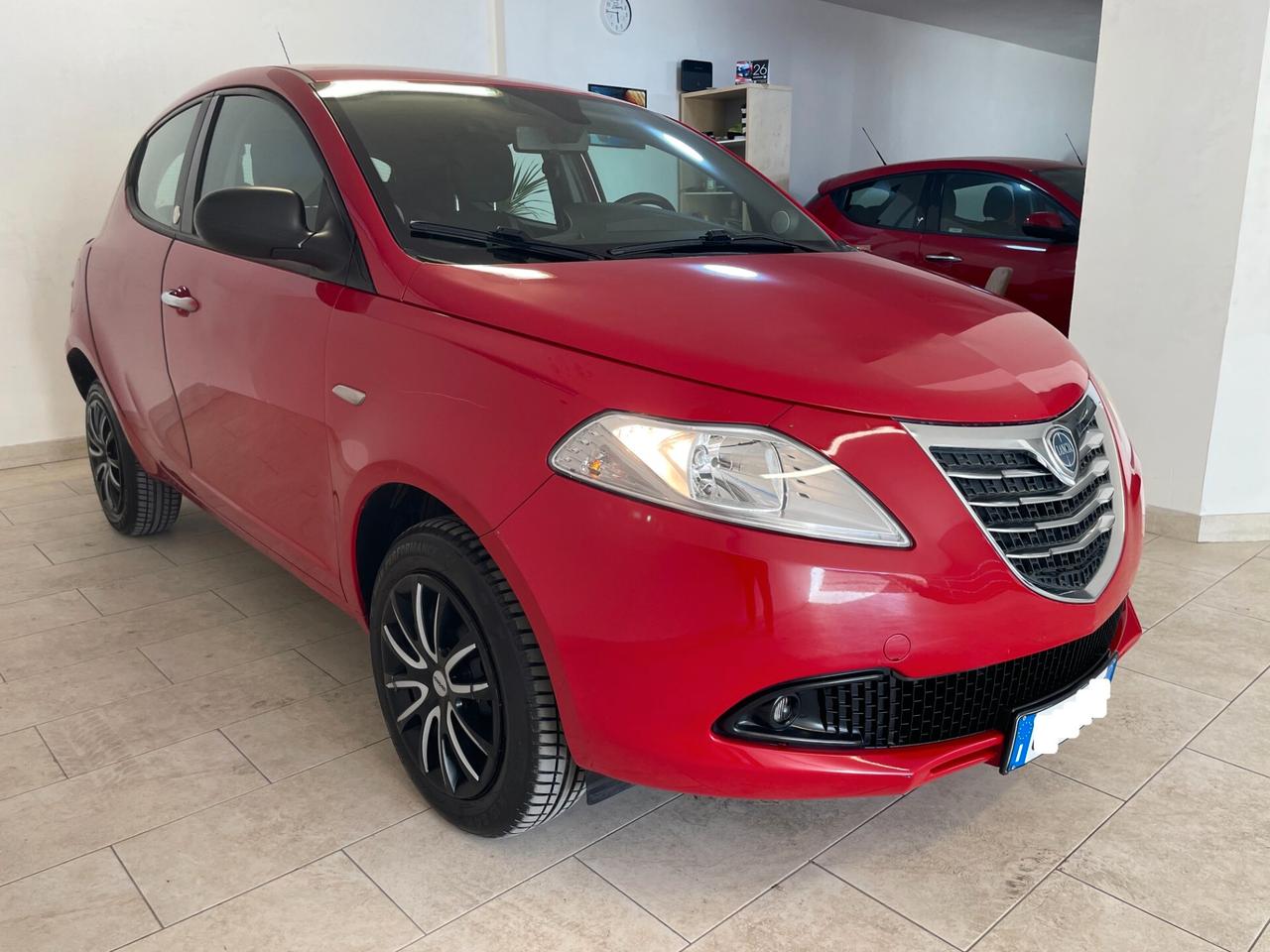 Lancia Y Ypsilon 0.9 85 CV Metano Ecochic Gold Twinair Neopatentati