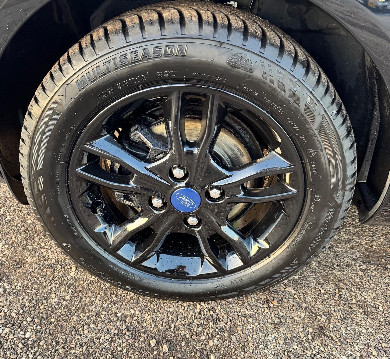 FORD FIESTA 1.0 ECOBOOST BENZINA 5 PORTE NEOPATENTATi