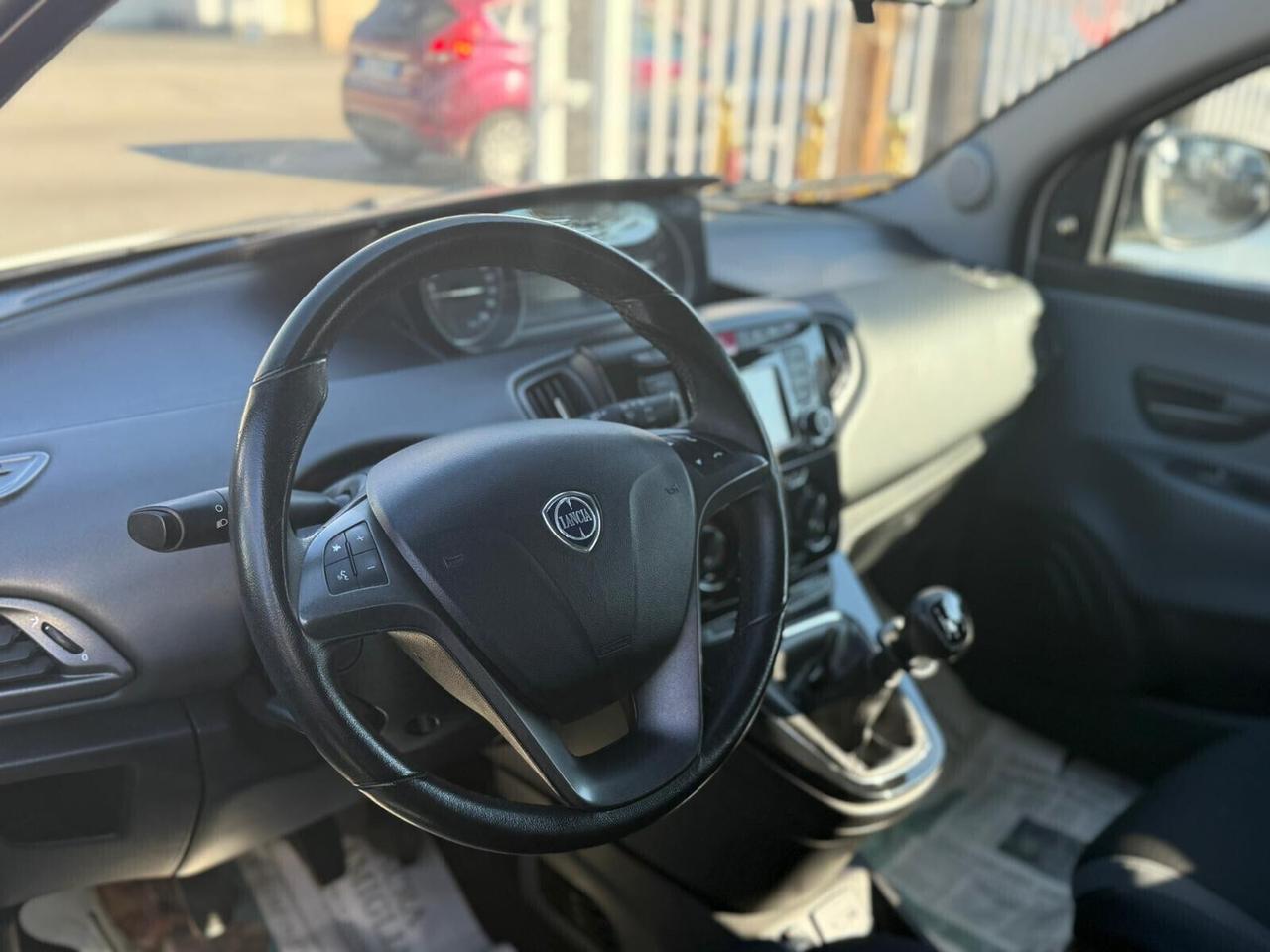 Lancia Ypsilon 1.2 GPL 2016