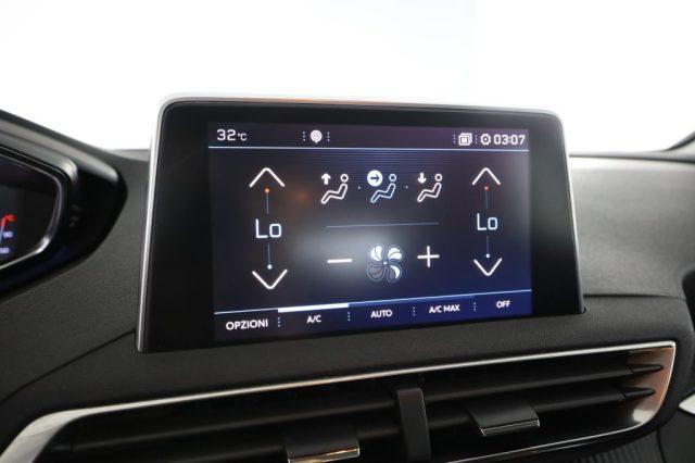 PEUGEOT 3008 3008 BlueHDi 130 EAT8 S&S Business