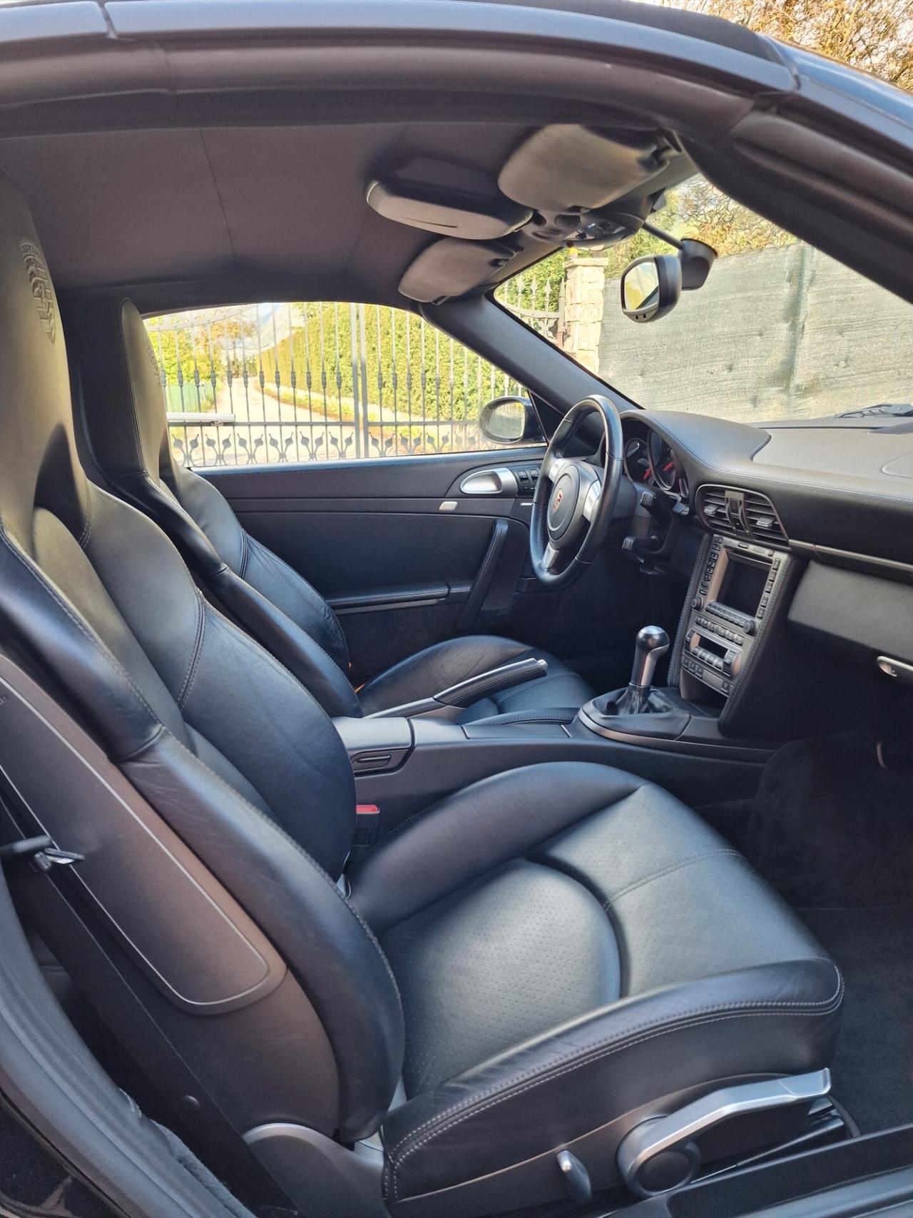 Porsche 911 Carrera 4 Cabriolet MANUALE