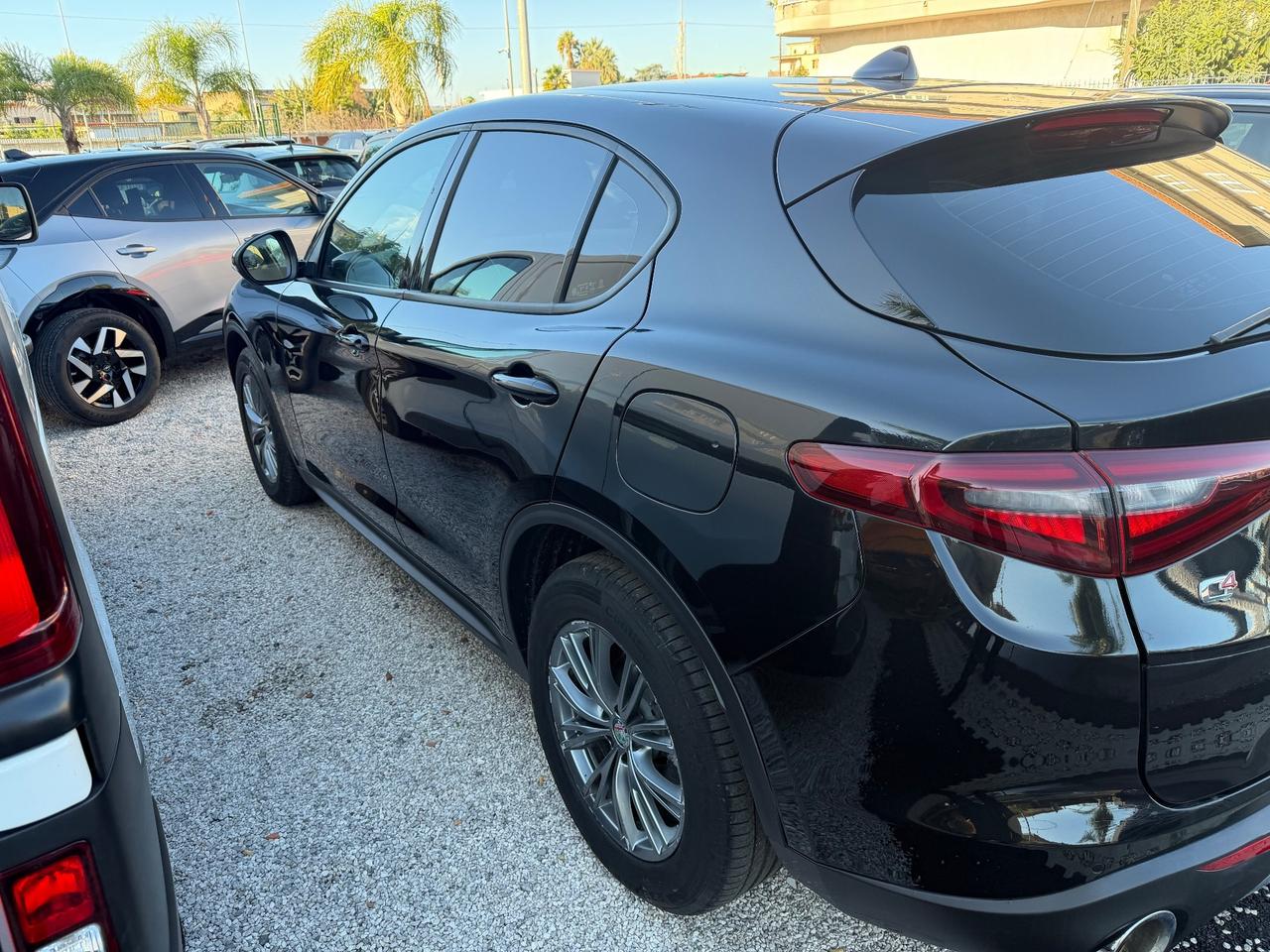 Alfa Romeo Stelvio 2.2 Turbodiesel 190 CV AT8 Q4 Business