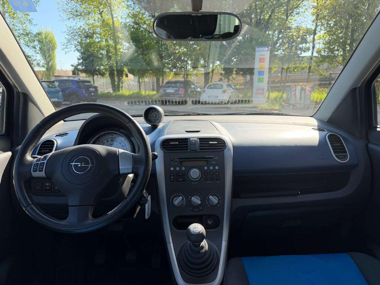 Opel Agila