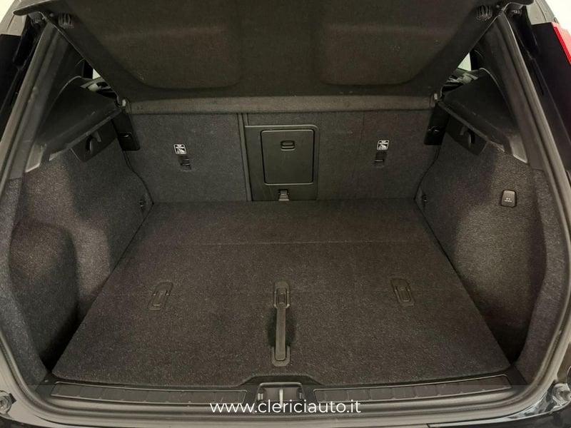 Volvo XC40 B3 automatico Core