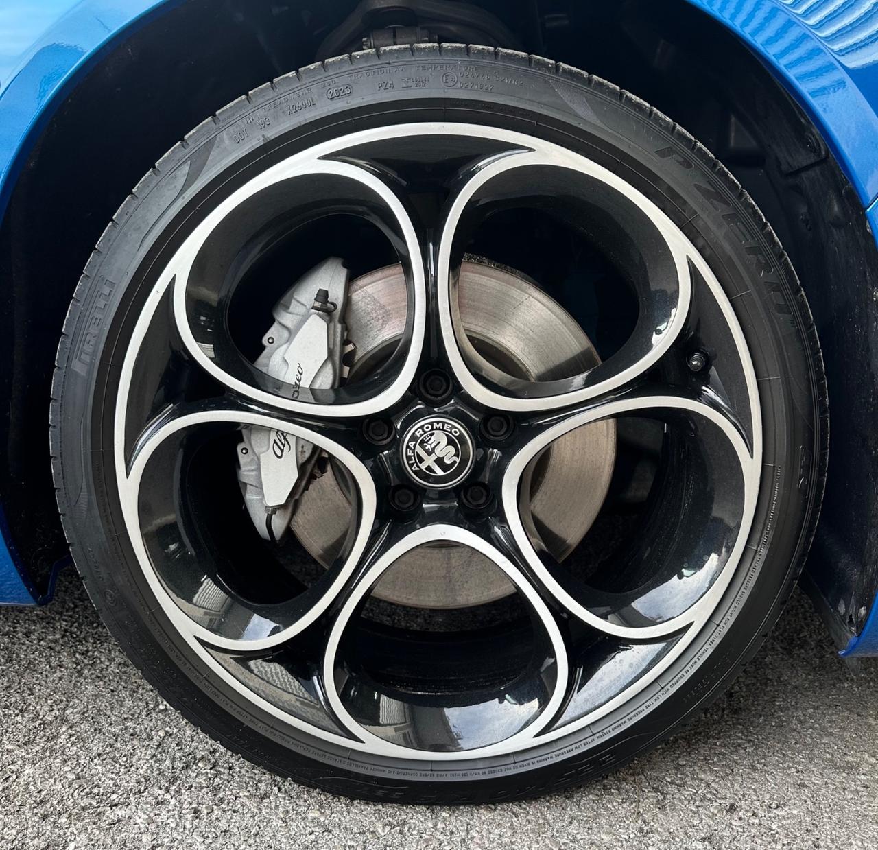 Alfa Romeo Giulia 2.2 TD 210cv AT8 Q4 Veloce