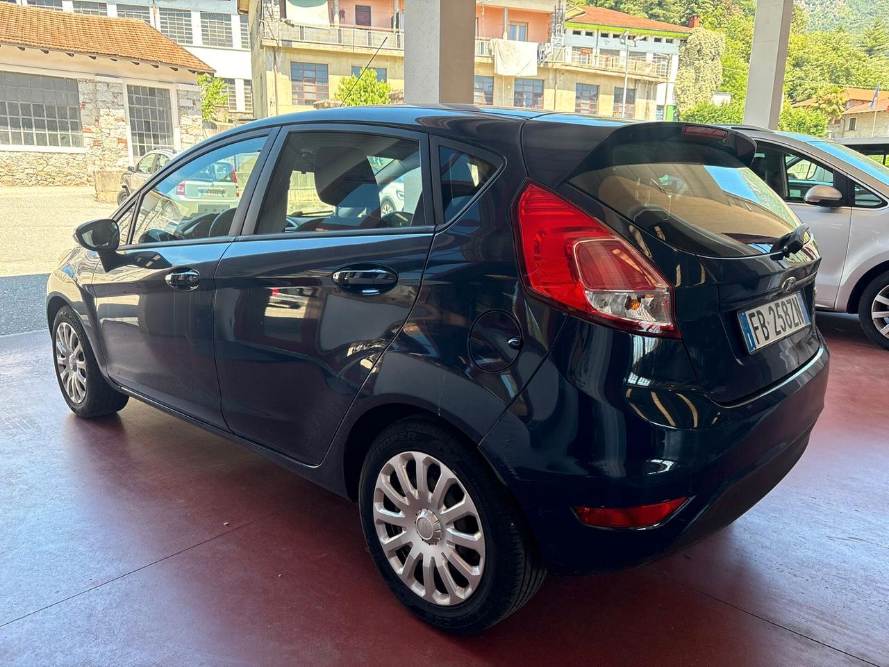 Ford Fiesta 1.5 autocarro 5 p.
