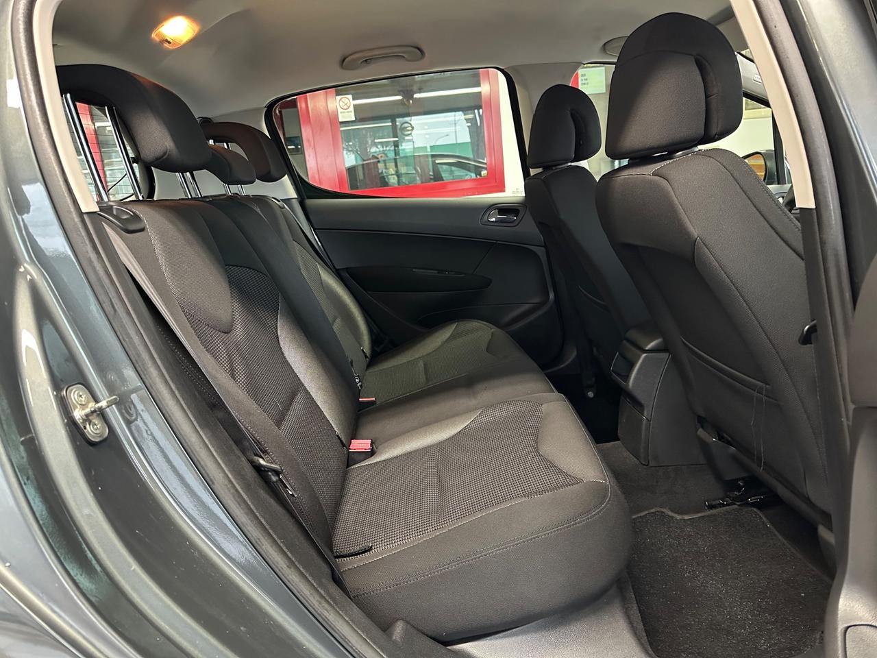 Peugeot 308 1.6 HDi 110CV 5p. Premium