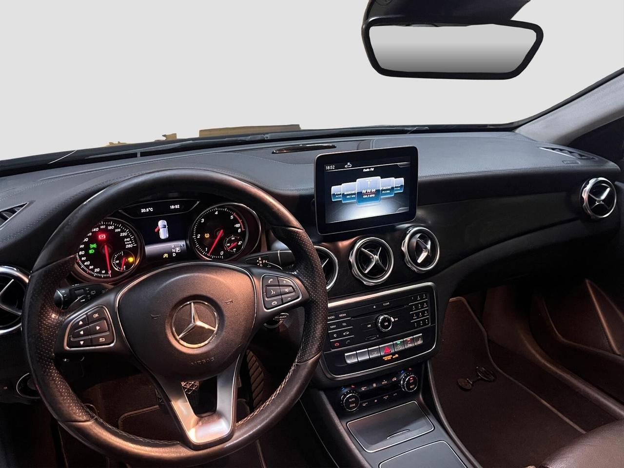 Mercedes-benz GLA 200 d Automatic Premium TETTO 2017