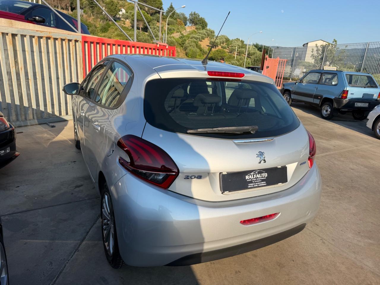 Peugeot 208 BlueHDi 75 5 porte Allure