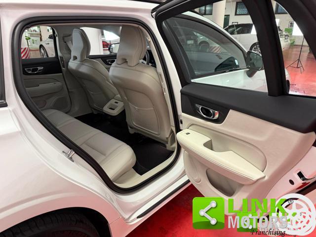 VOLVO V60 B4 (d) aut Ultimate Dark IVA ESP. GARANZIA 24