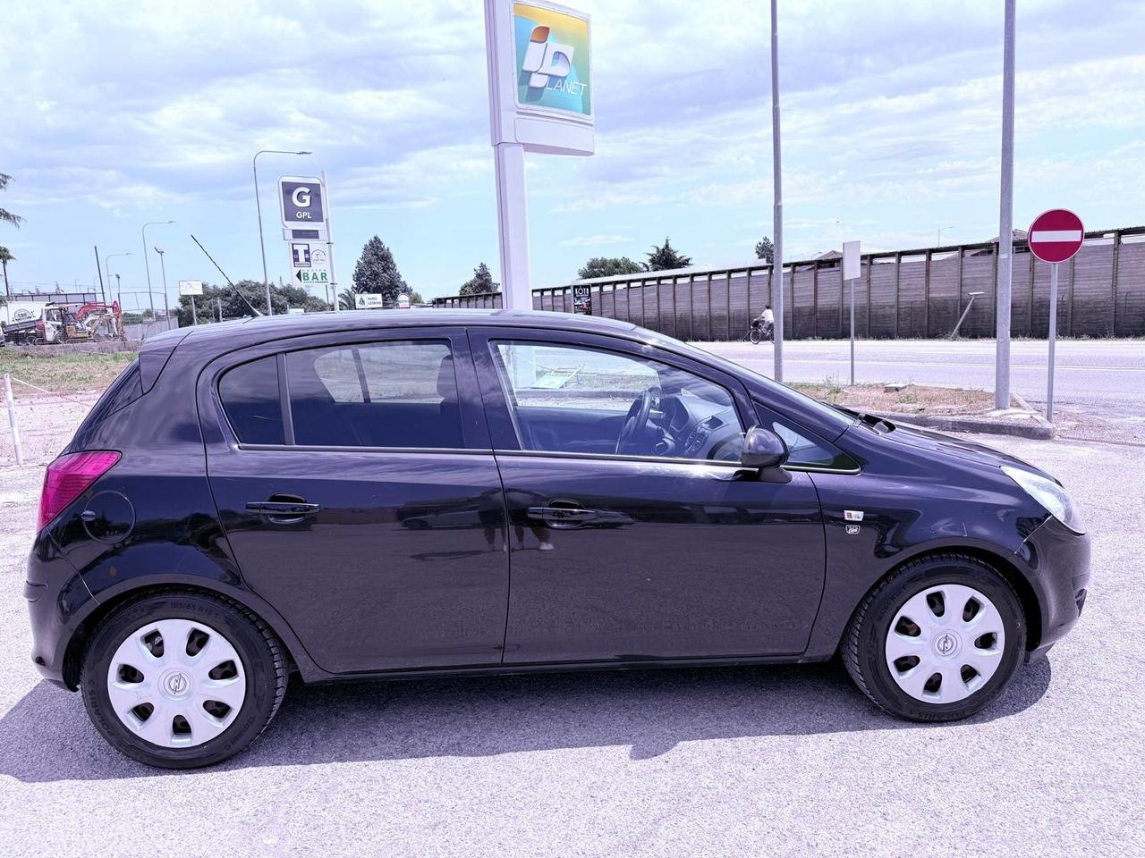 Opel Corsa 1.2 80CV 5 porte GPL-Ok neopatentati