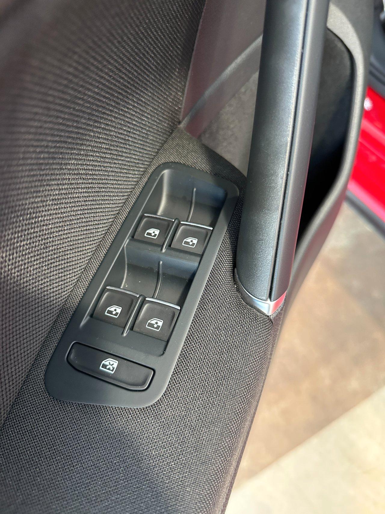 Volkswagen Golf GTI 2.0 tsi Performance DSG - 19" - Tetto - Keyless