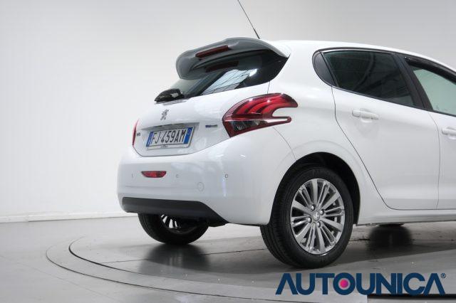 PEUGEOT 208 PURETECH 82 5 PORTE GPL ALLURE NEOPATENTATI