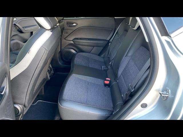 Renault Captur 1.6 E-TECH Hybrid Techno 145 auto