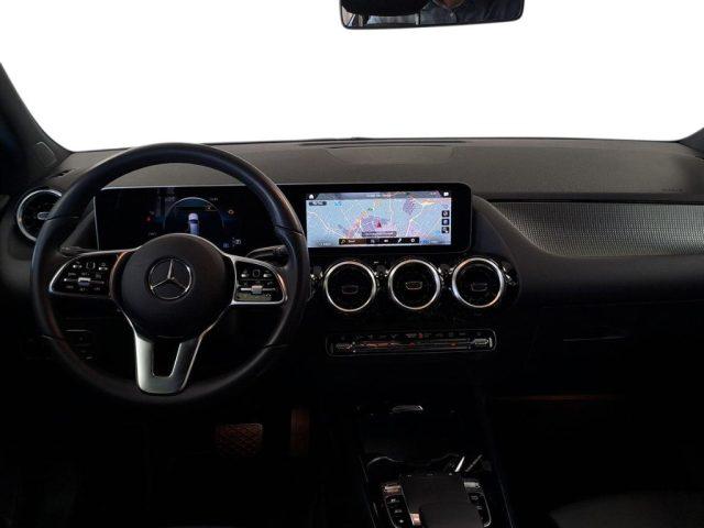 MERCEDES-BENZ B 180 d Automatic