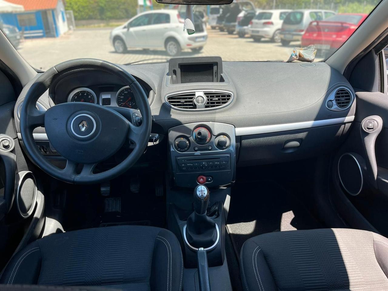 Renault Clio 1.2 16V 5 porte Luxe