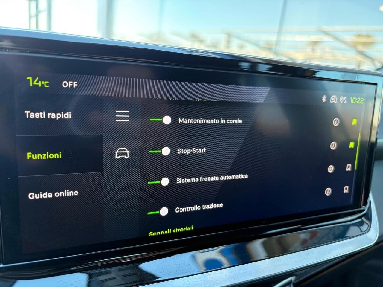 Peugeot 208 GT PureTech 100 5 p. 6mt SPOTICAR