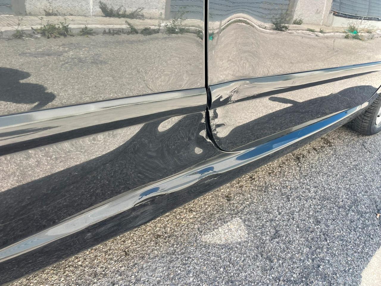 Peugeot 3008 1.6 HDi 110CV cambio robotizzato Tecno