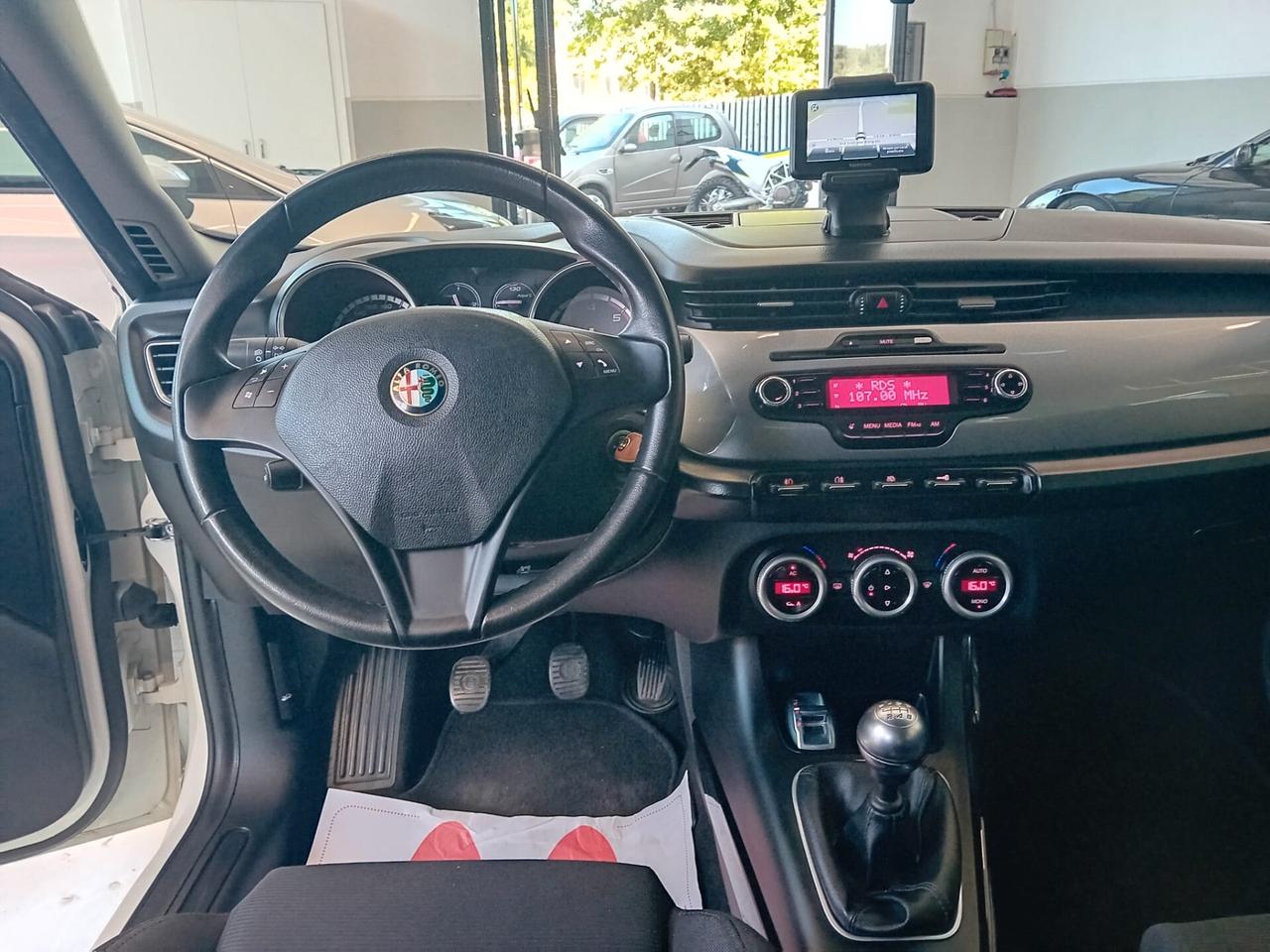 Alfa Romeo Giulietta 1.6 JTDm-2 105 CV Distinctive