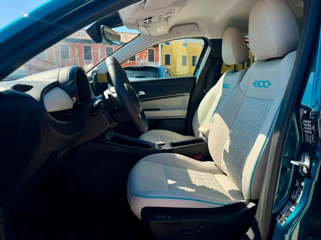 Fiat 600 1.2 hybrid La Prima 110cv auto