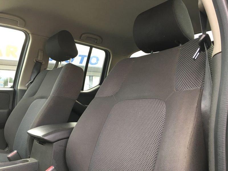 Nissan Navara 2.5 dCi 4 porte Double Cab LE 4X4
