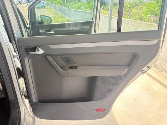 VOLKSWAGEN Touran 1.6 TDI DPF Comfortline BMT 7 POSTI IN PRONTA CONS