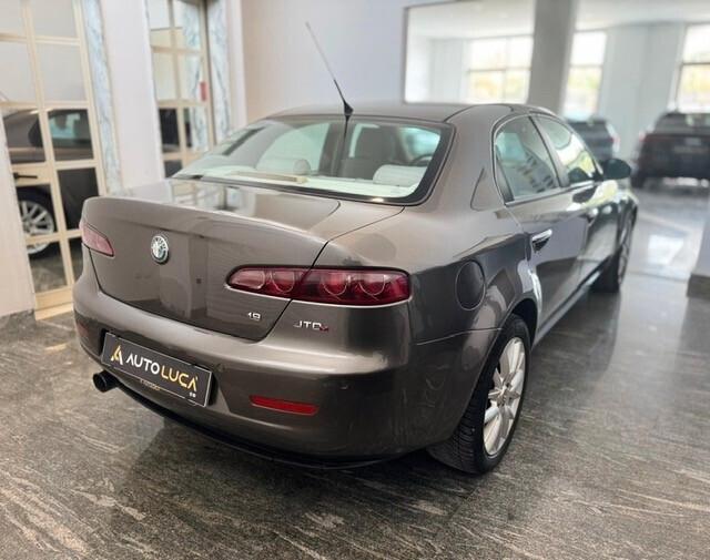 Alfa Romeo 159 1.9 JTDm 16V TI