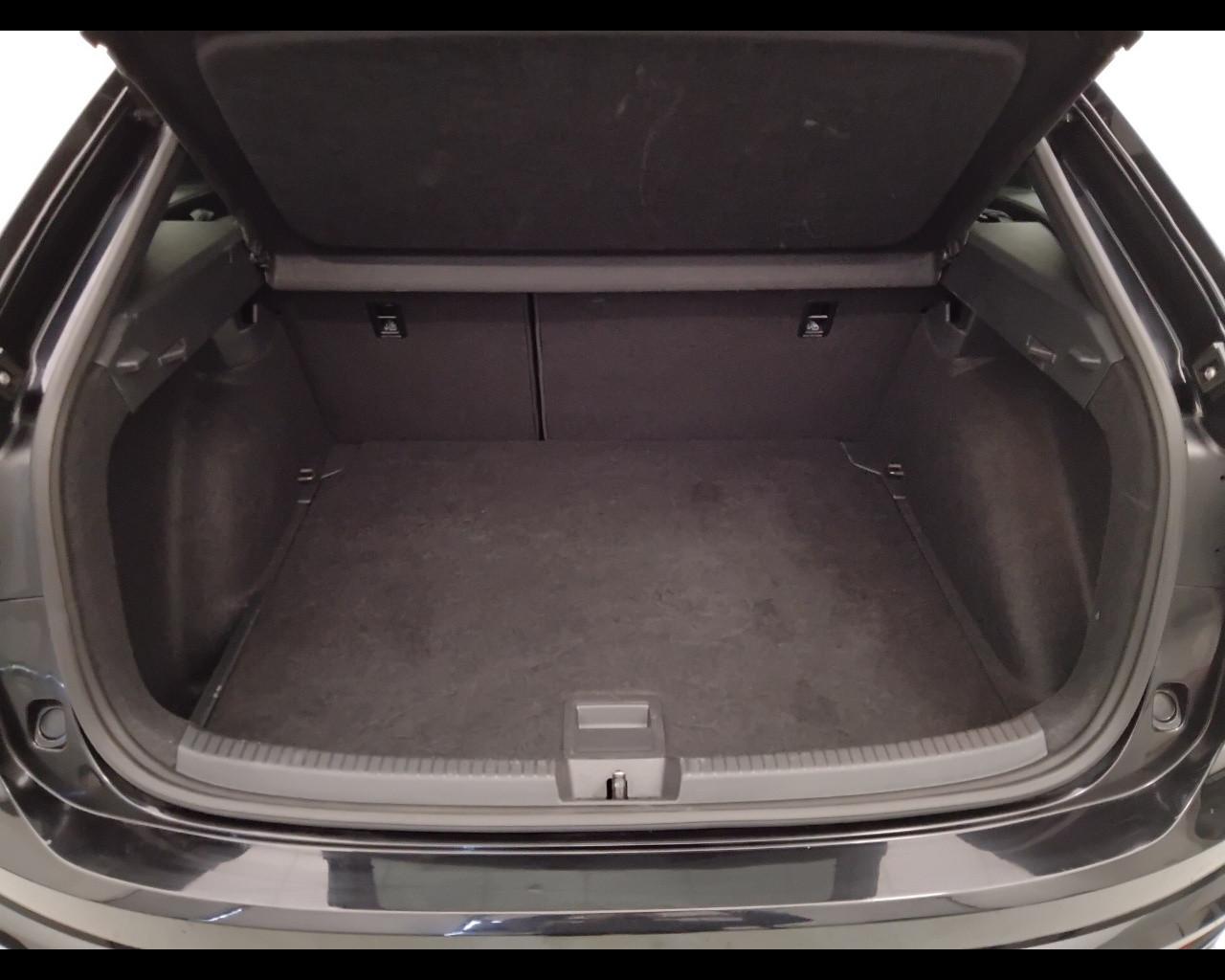 VOLKSWAGEN Taigo - Taigo 1.0 tsi R-Line 115cv