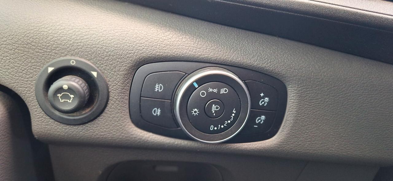 Ford Transit 350 2.0 HDT 170CV ISOTERMICO CON FRIGO