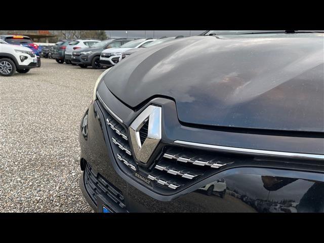 RENAULT Clio 1.6 E-Tech hybrid Initiale Paris 140cv auto my21