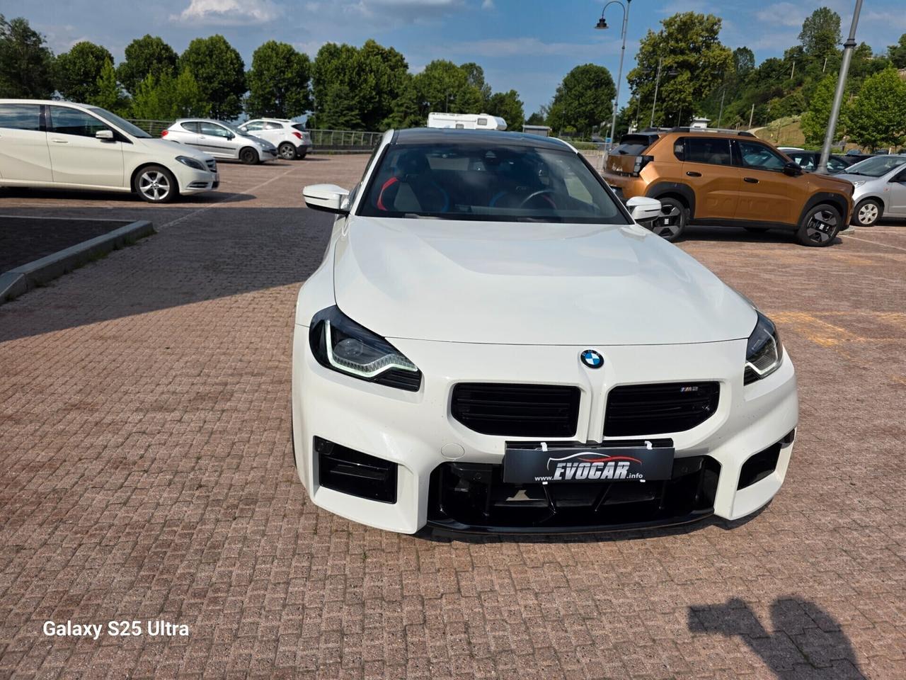 M2 full optional valutiamo usato