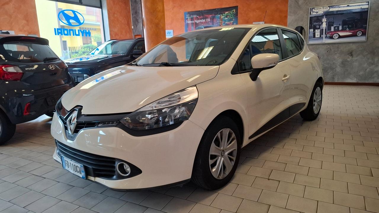 Renault Clio 1.2 75CV 5 porte Wave