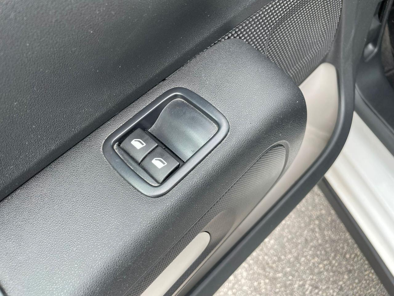 CITROEN C3 1.2 SHINE 83cv