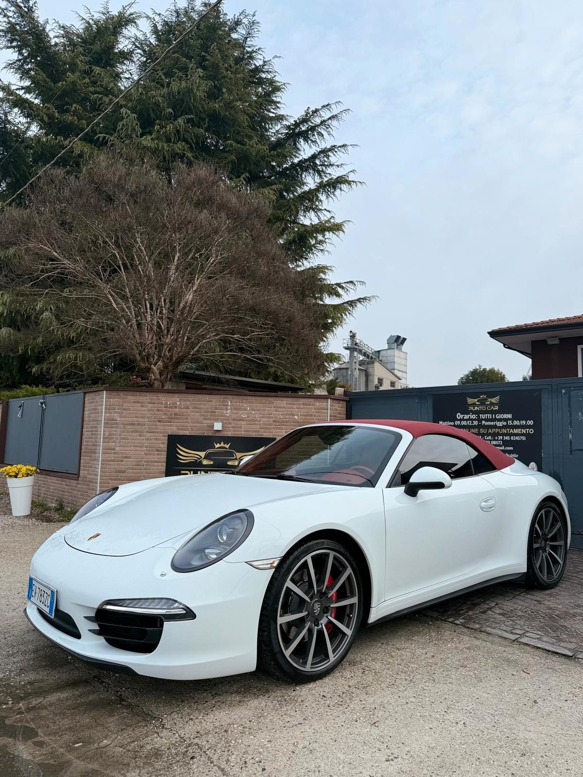 Porsche 911 3.8 Carrera 4S Cabriolet