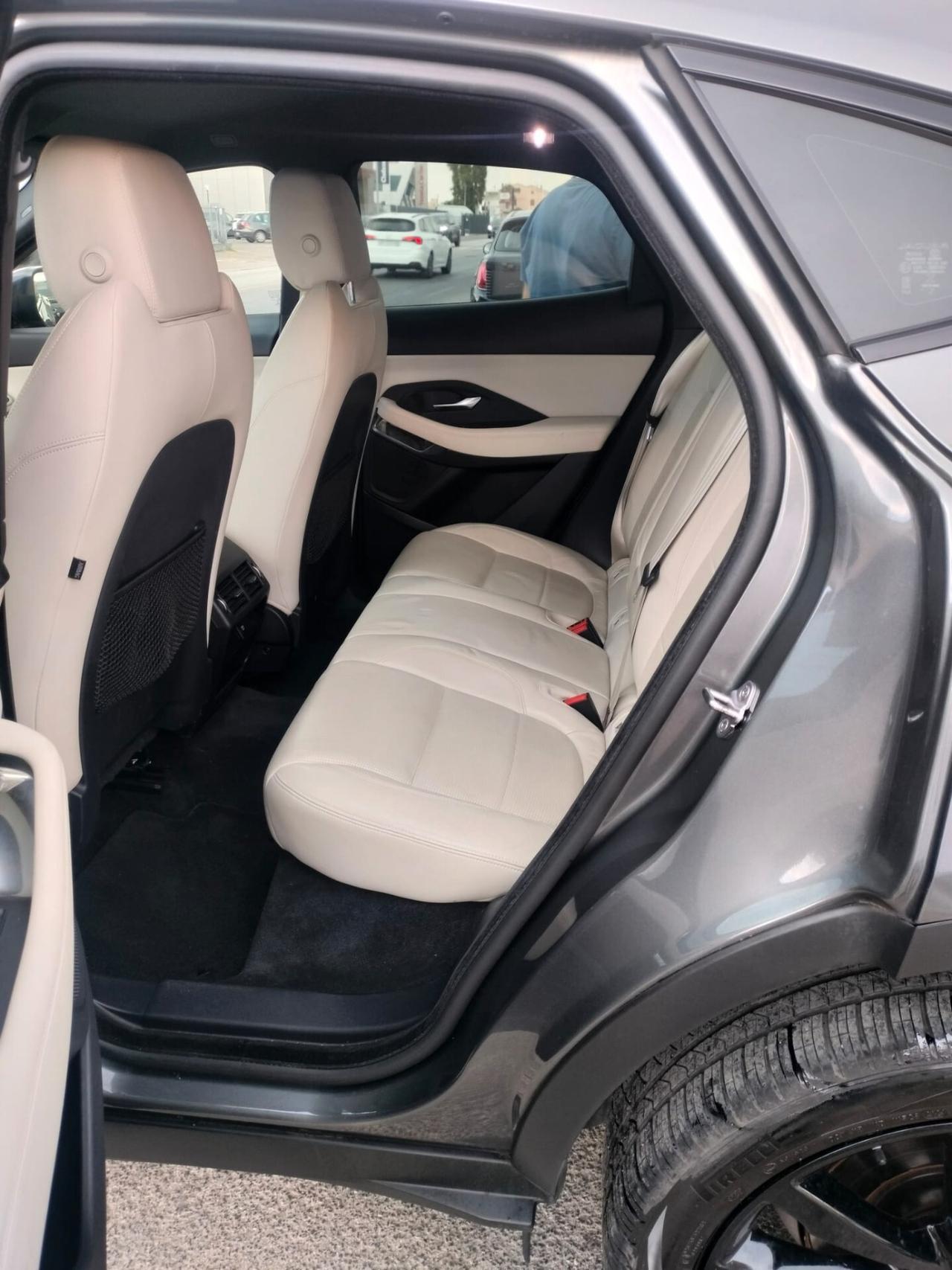 Jaguar E-Pace 2.0D 150 CV AWD aut. R-Dynamic HSE