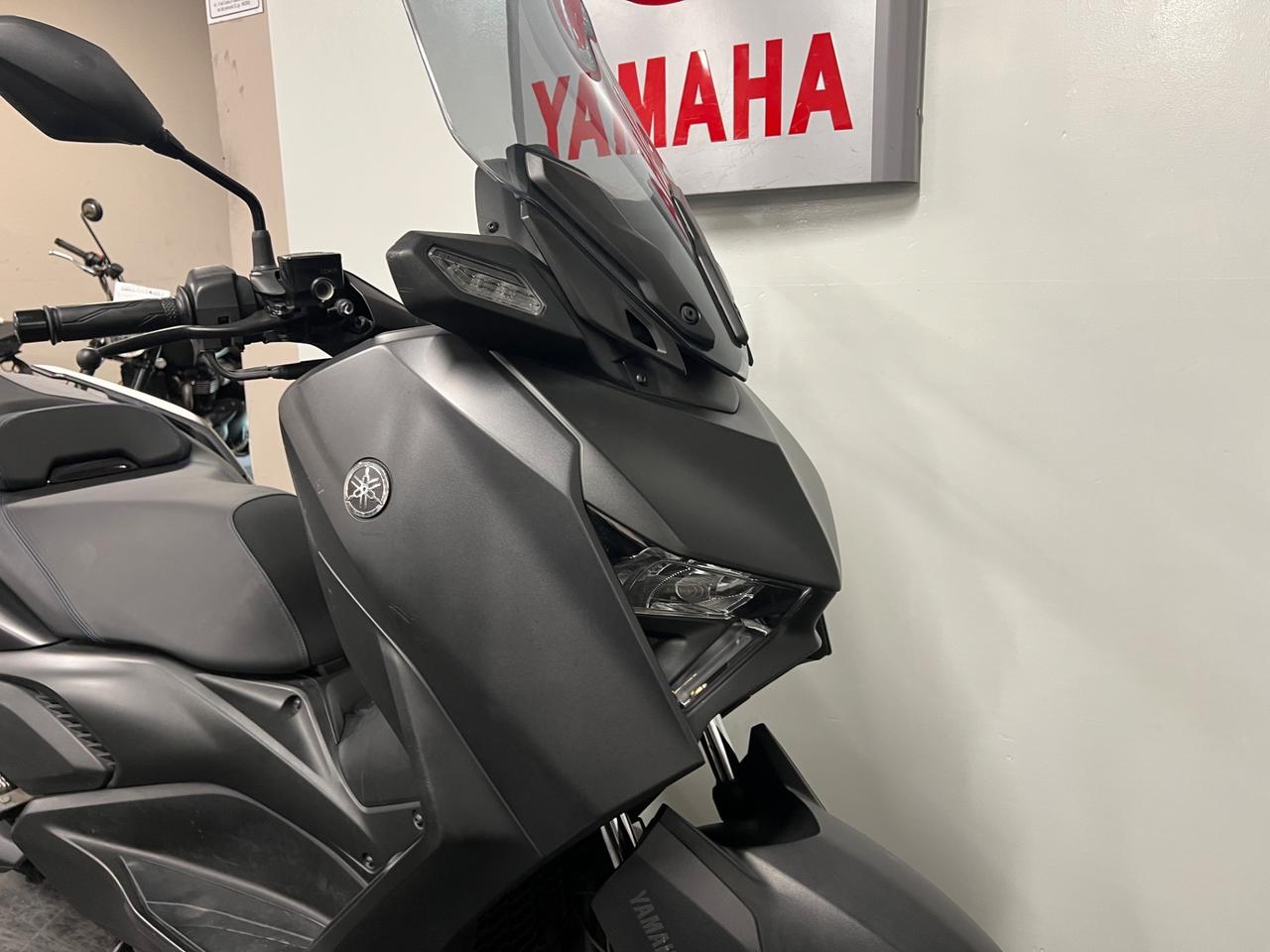 Yamaha X-Max 300