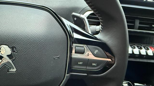 PEUGEOT 3008 HYBRID 180 e-EAT8 ALLURE PACK*24M.G.*