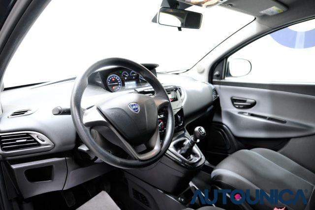 LANCIA Ypsilon 1.2 69 CV 5 PORTE ELEFANTINO BLU NEOPATENTATI