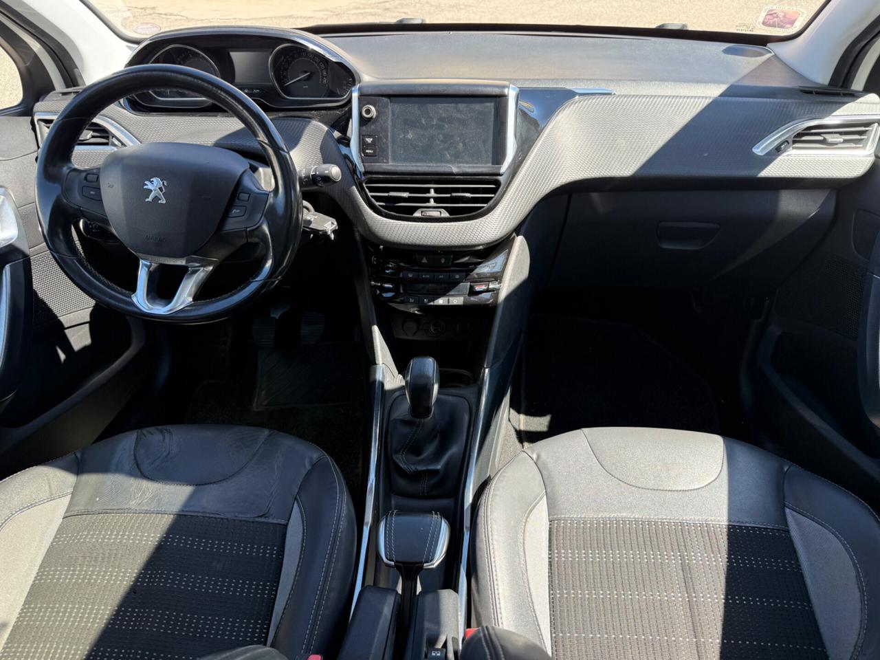 Peugeot 2008 1.2 VTi 82CV Allure