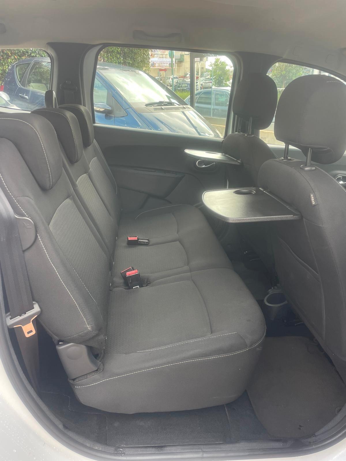 Dacia Lodgy 1.5 Blue dCi 8V 115CV 7 posti Comfort