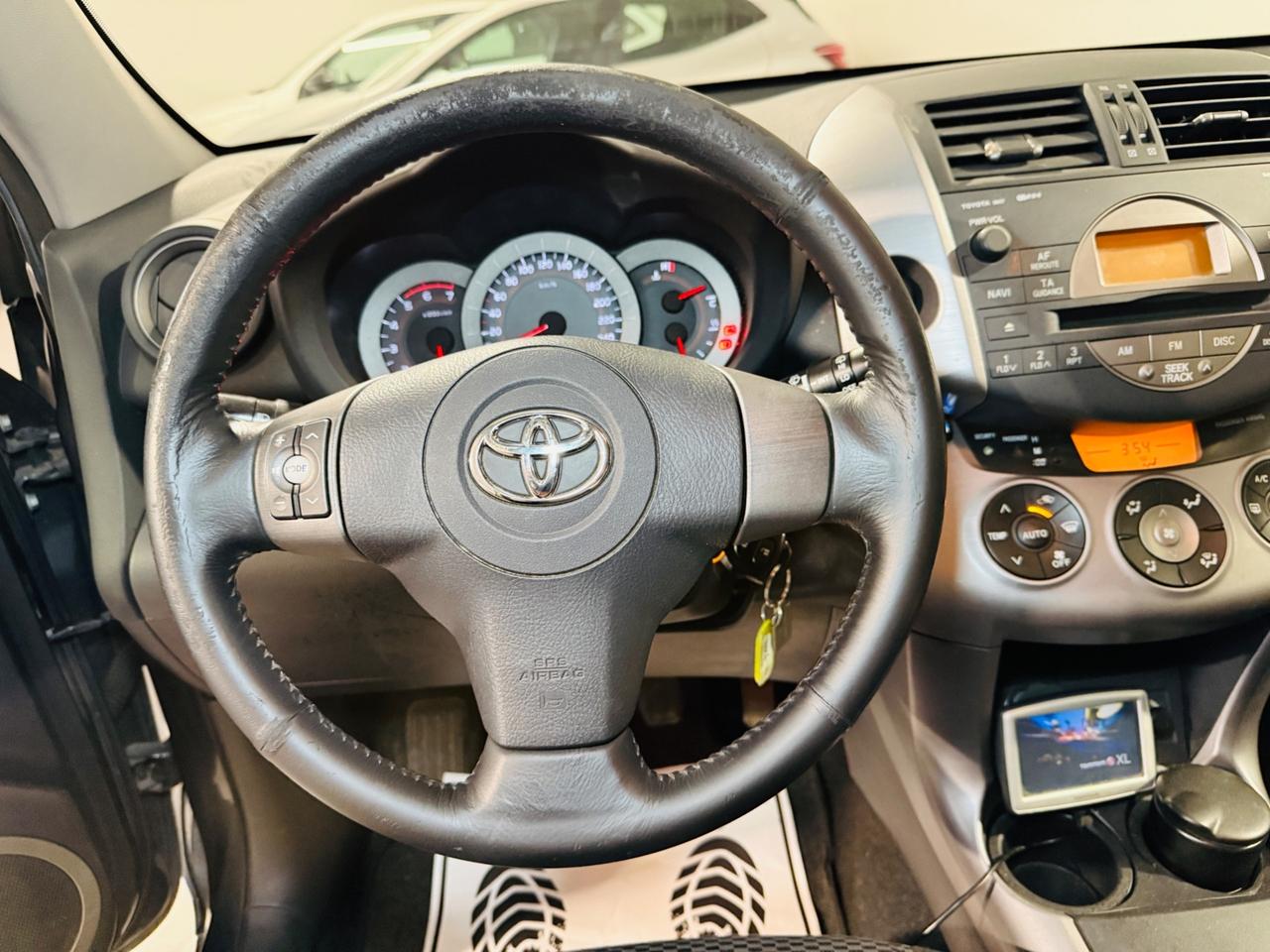 Toyota RAV 4 RAV4 2.2 D-4D 136 CV Luxury*GANCIO TRAINO*