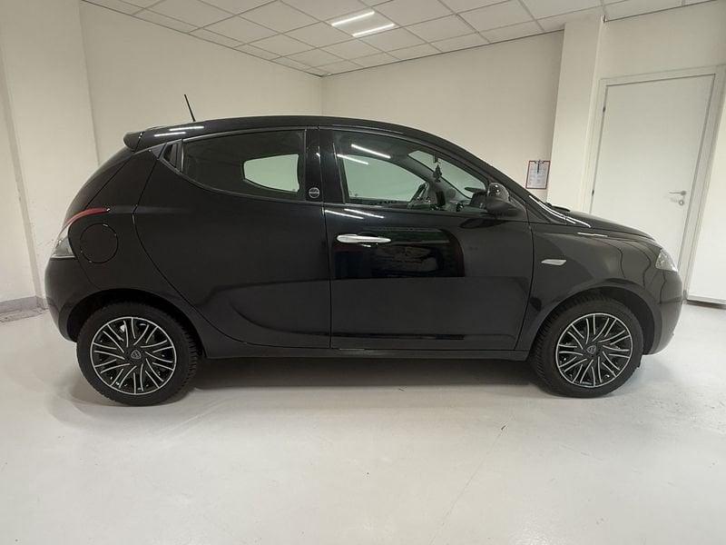 Lancia Ypsilon Ypsilon 1.0 FireFly 5Pt S&S Hybrid Ecochic Gold